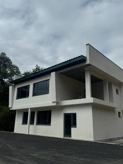 photo_5422408018521350387_y